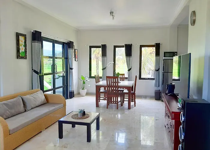 Medewi Manor Airsatang