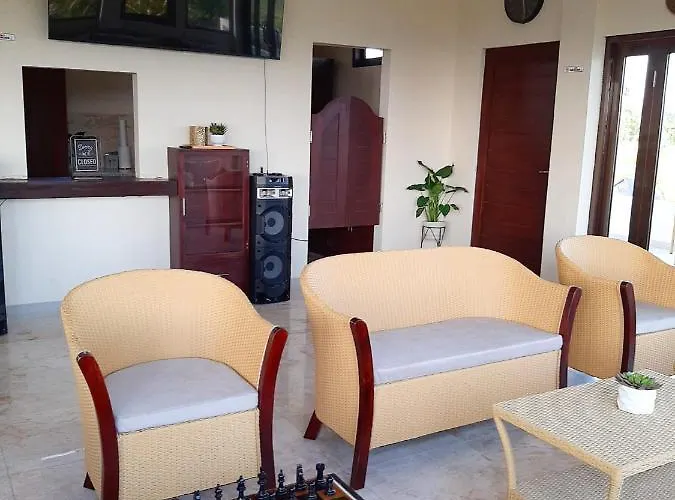 Medewi Manor Apartahotel Airsatang
