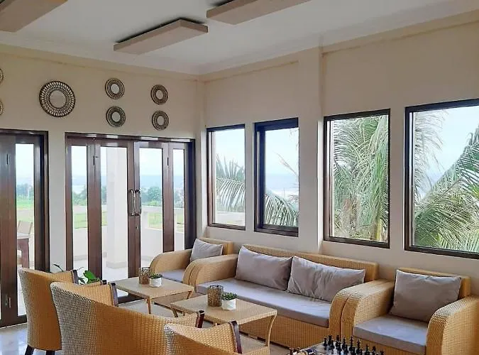 Medewi Manor 4*
